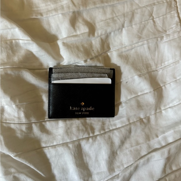 NWT Kate Spade wallet - Picture 1 of 3